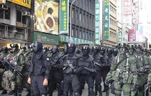 [微风]台湾统一过程中会不会有台湾部队起义？说实话，台湾目前20多万部队，志愿兵