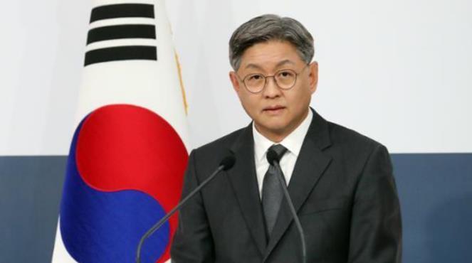解放军亮剑黄海，韩国发现大事不妙，火速澄清：我们尊重“一中”。
 
韩国召开“民