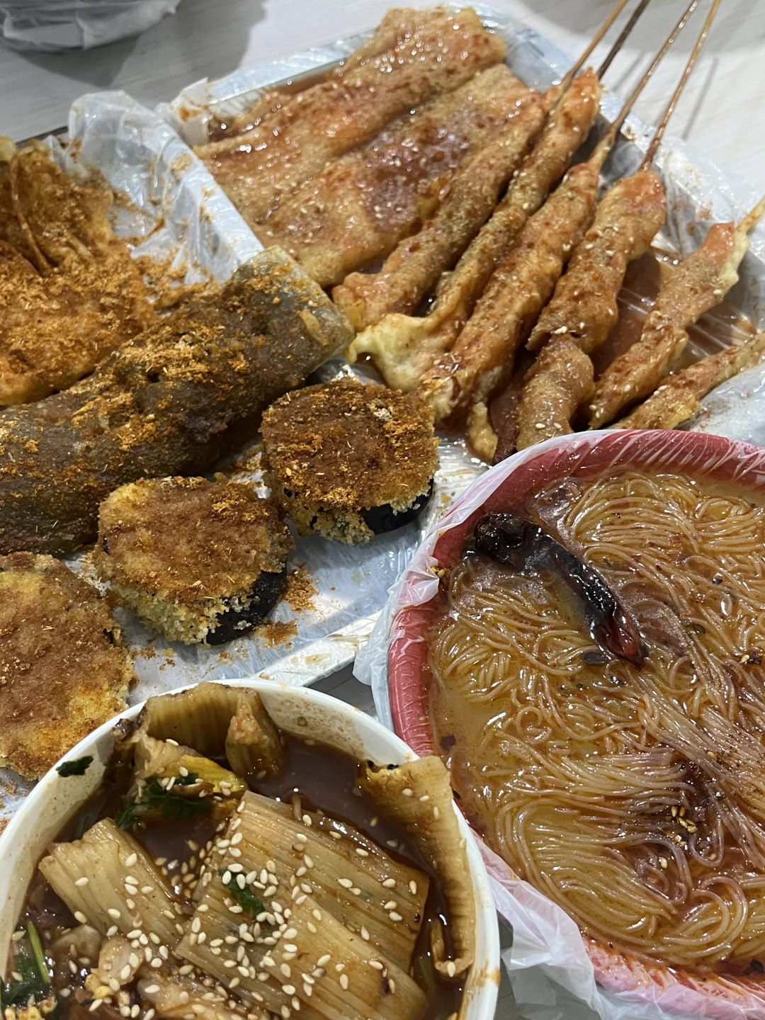 原来农垦的小俩口炸串变成了鑫三顺🧆