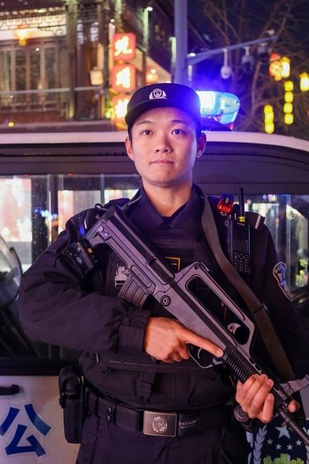 谢雨丰（2000年6月—2025年1月20日），男，汉族，共青团员，江苏警官学院