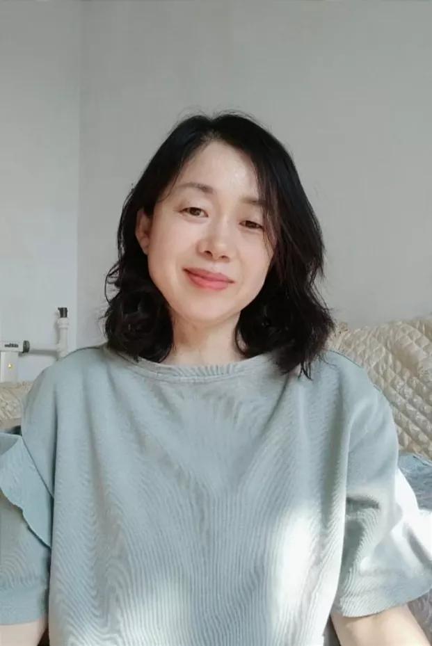 77年48岁，今早一称98斤，哦吼，又掉回到20年前的体重啦，20年前我的体重就