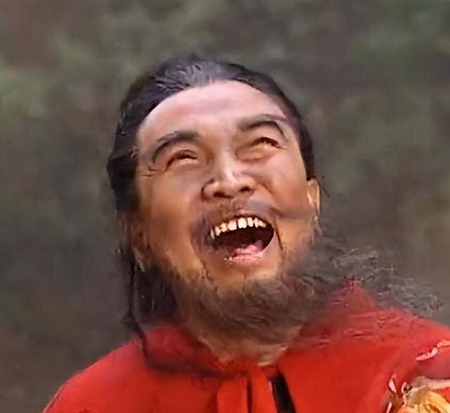 张绣率部投降曹操，曹操将张绣的婶婶邹氏留宿帐中。张绣大怒，召来谋士贾诩说：“我必