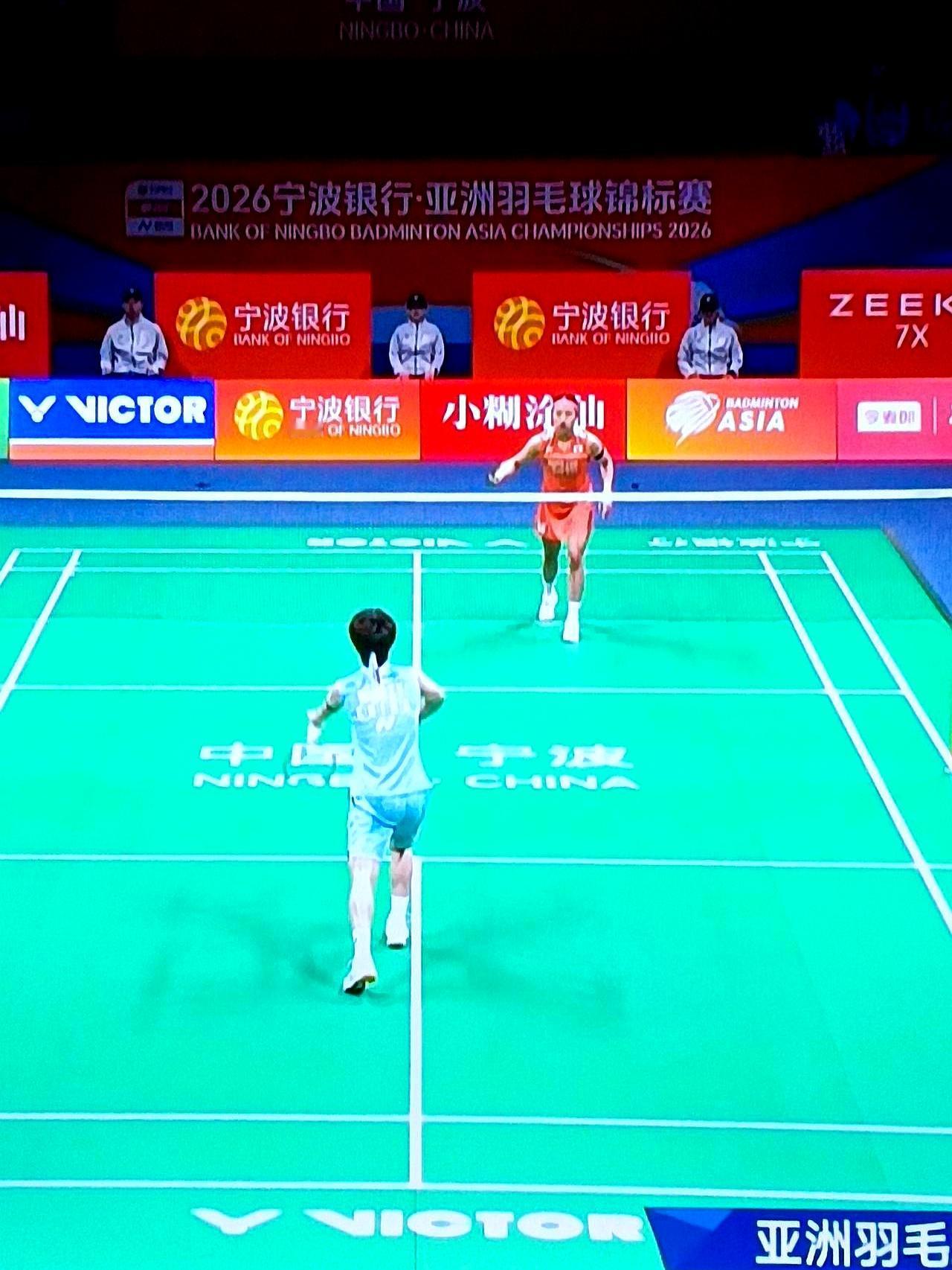 安洗莹解锁全满贯！
 

4月12日宁波亚锦赛女单决赛，她2-1击败王祉怡，首夺