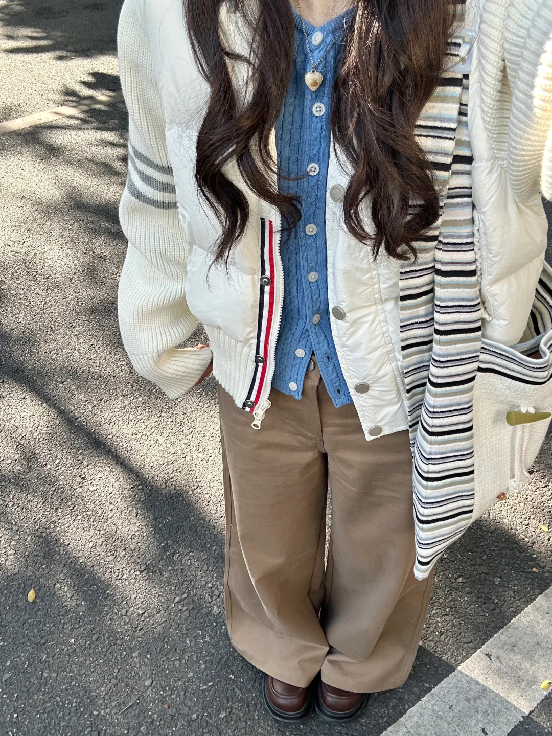 Bm新品蓝色针织和羽绒服