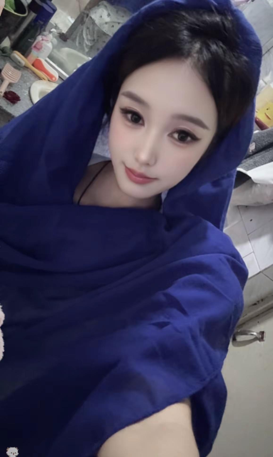 蓝色头巾