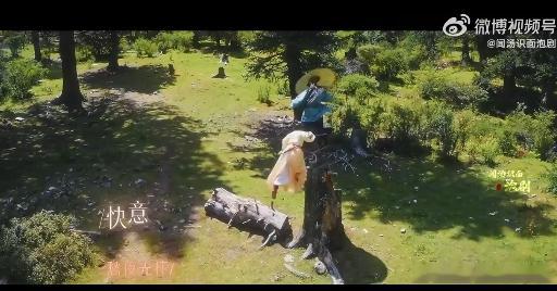 李宇春周翊然包上恩跨次元组合 李宇春 × 周翊然 × 包上恩这是什么神仙跨次元组