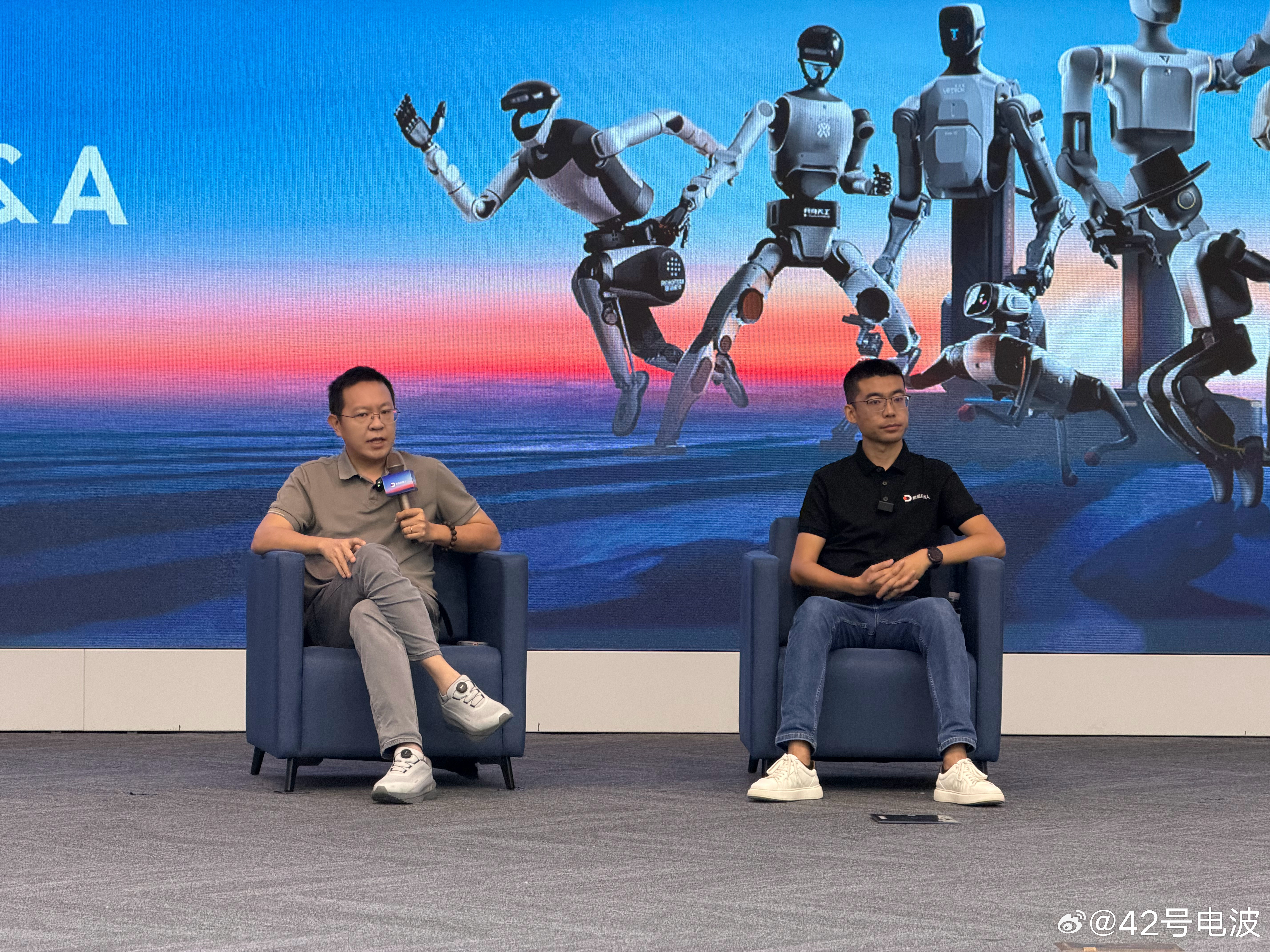 机器人芯片占总成本的多少？地瓜机器人 CEO 王丛：从历史上看，手机行业芯片占总