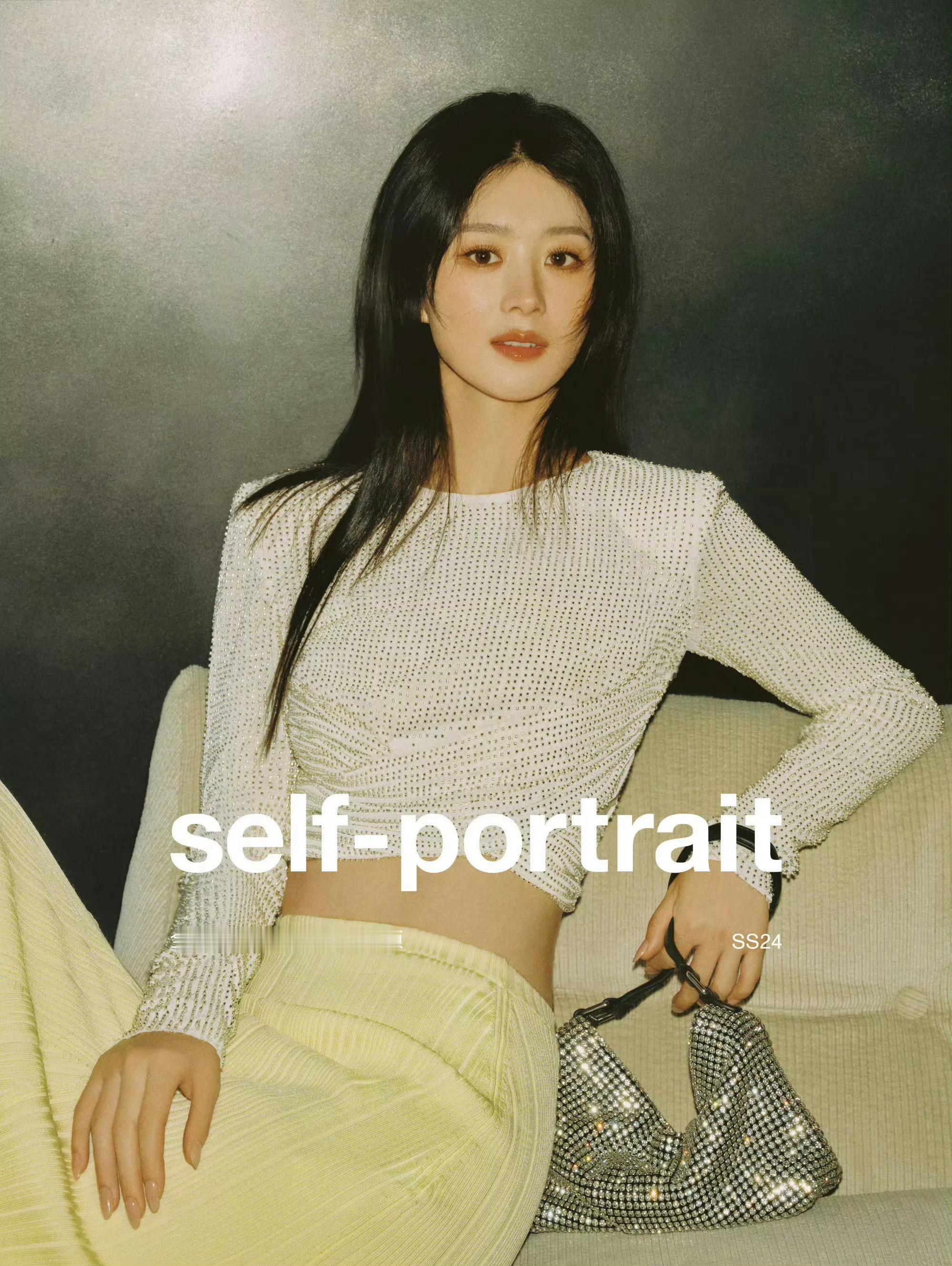 Self Portrait 今日正式官宣赵丽颖升为品牌全球代言人，新的一年商务代