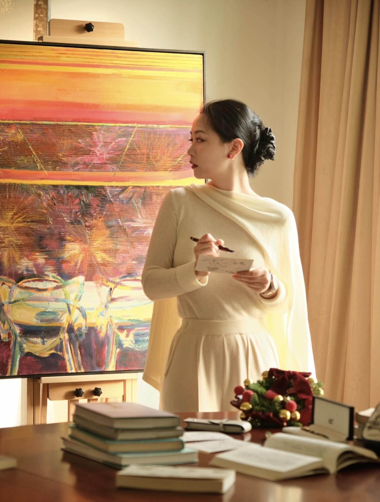 大家觉得什么样的女人是气质女神静谧时光，沉思笔记，书香满溢。