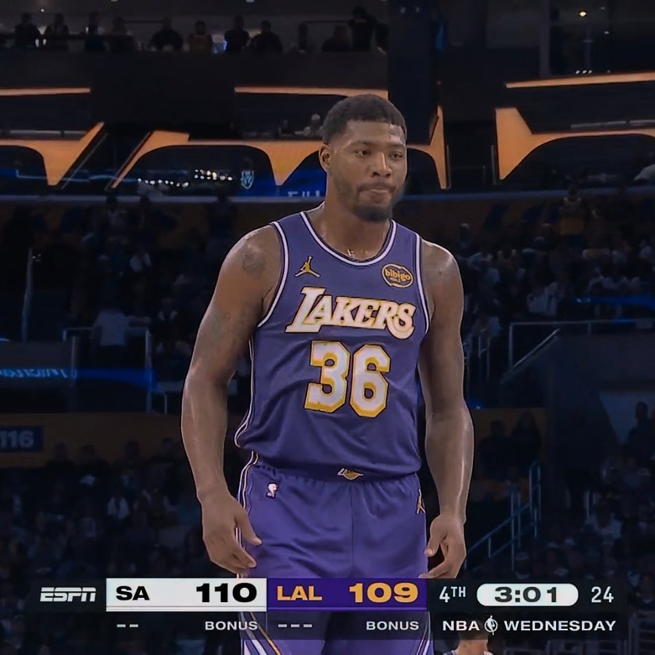 你看这裁判[doge]真摔你吹成假摔假摔你给罚球[泪奔][泪奔][泪奔] ​​​