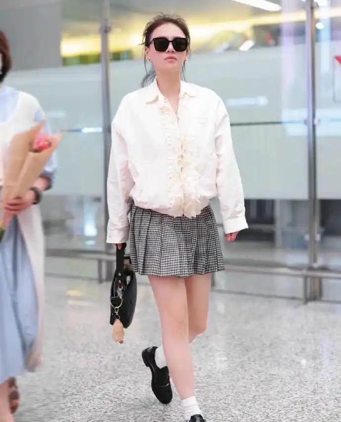 我的今日状态：💰期待暴富
我这里的天气：🌤️多云