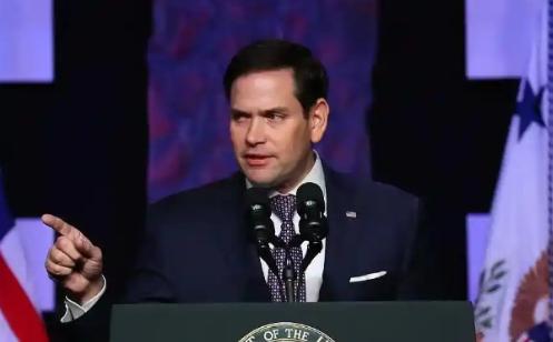 谈判结束，美国非要接管古巴，95岁卡斯特罗出山，中方已挂断电话。

95岁的劳尔