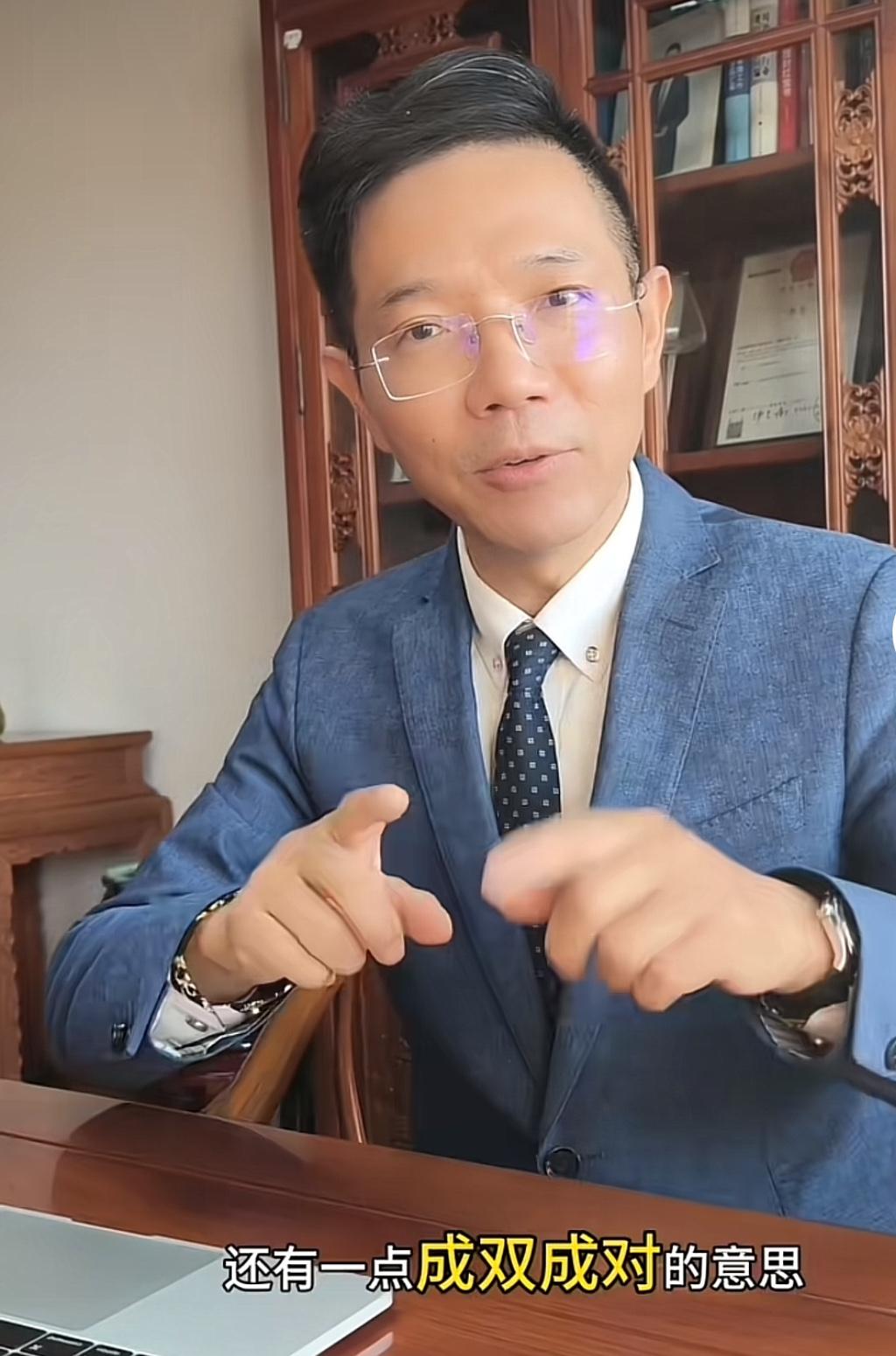 李圣律师这遭遇太蹊跷！
他发文吐槽每次办一个案子，自己的案子就紧跟着开庭，不仅网