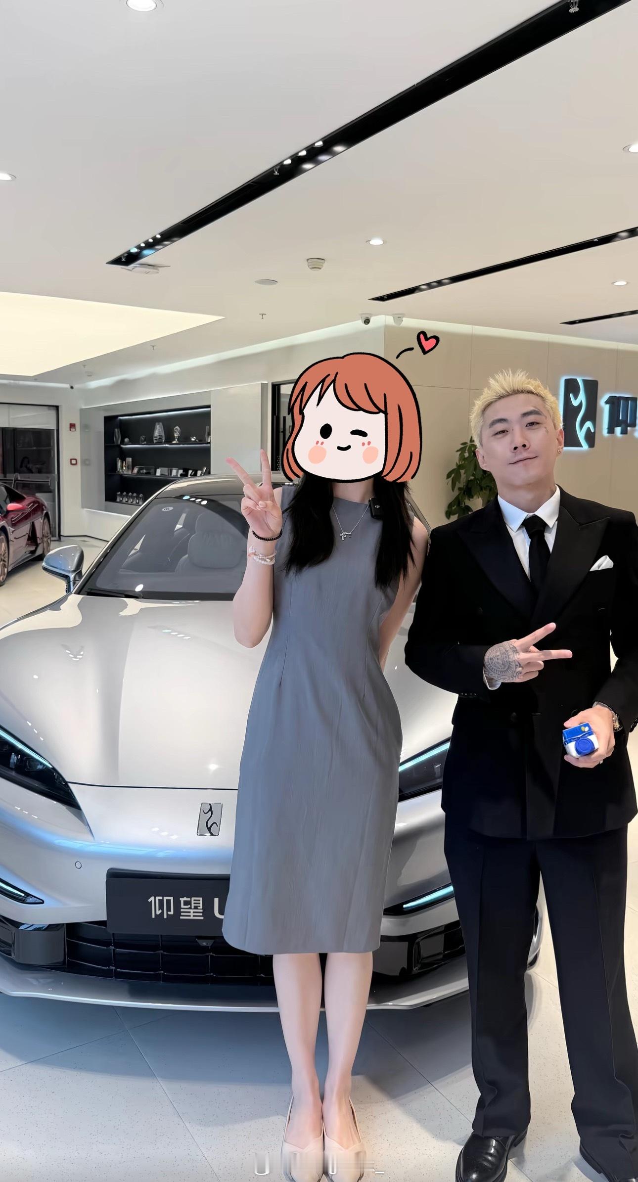 Melo喜提新车！仰望U7！Melo冒个泡