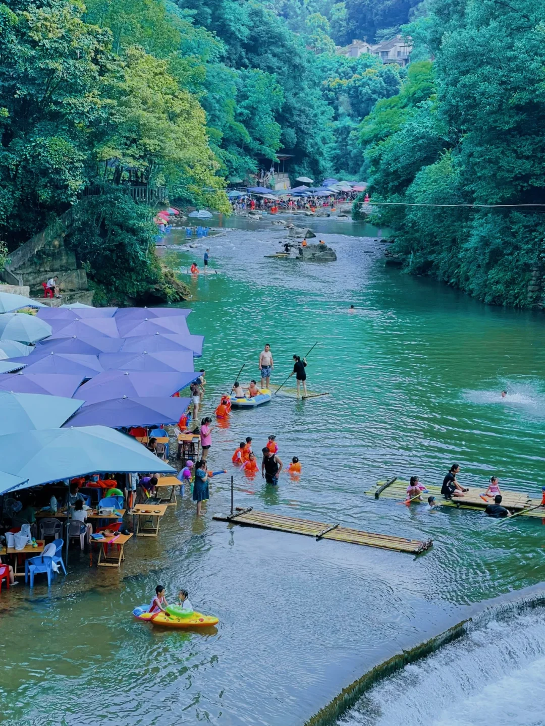 成都周边遛娃第2⃣️记｜玩水，竹排，河边烧烤