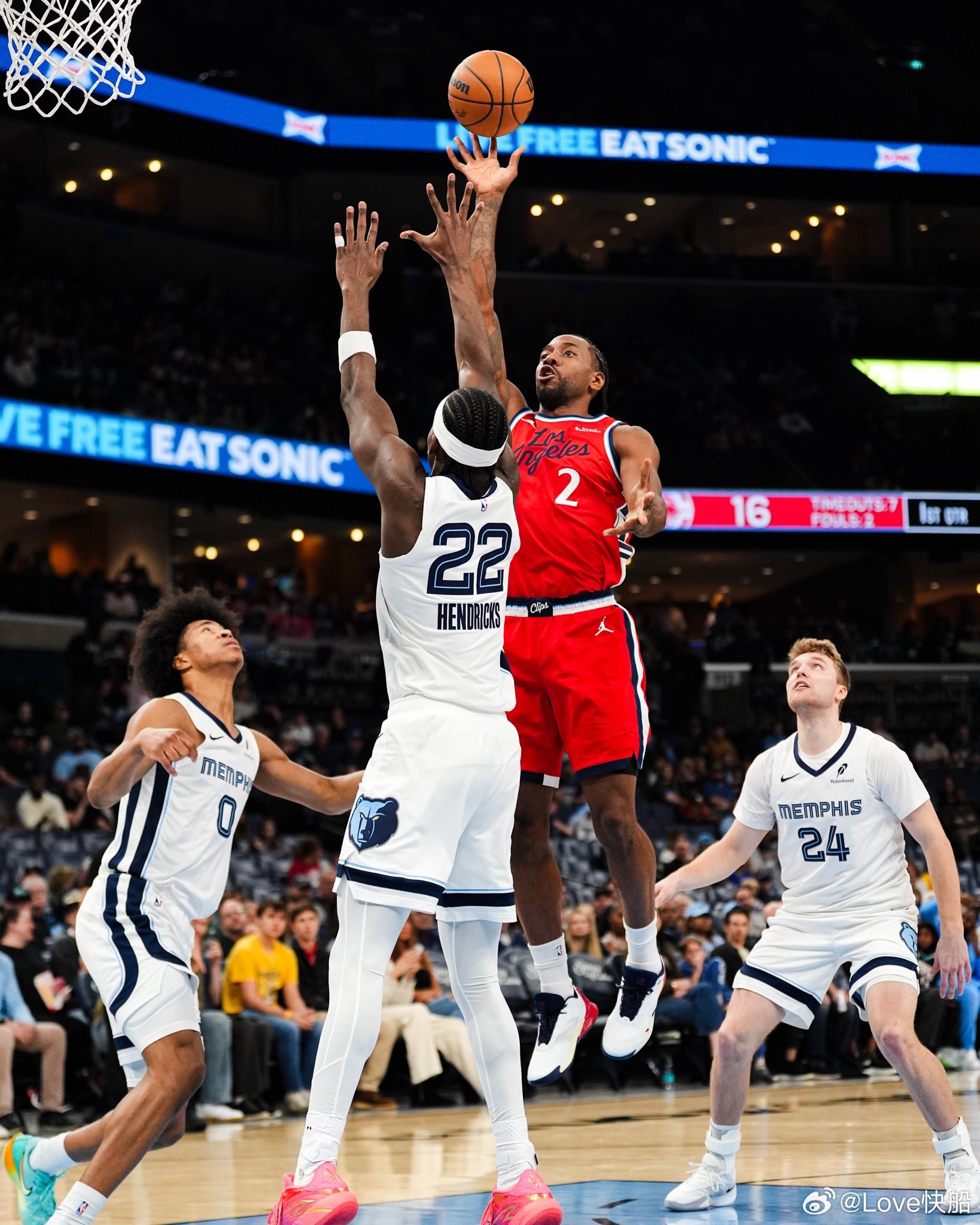 伦纳德￼半场继续出色发挥，打了14分钟13投7中，三分2中0、罚球7中6砍半场最