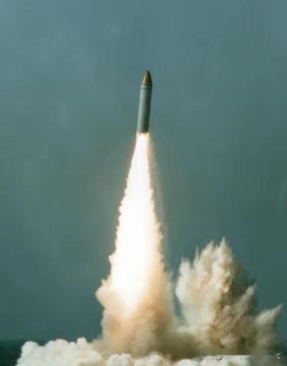 美国当年为何没有强行阻止中国研发核武器？不是没阻止，而是没来得及，不要把西方人想