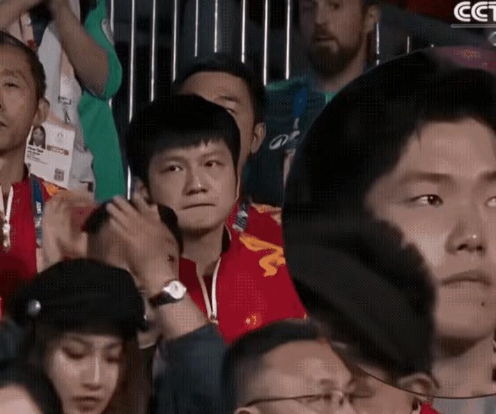 巴黎奥运会整场女团
莎莎平静的可怕
落后不喊不叫不暂停
直到最后逆风翻盘赢下比赛