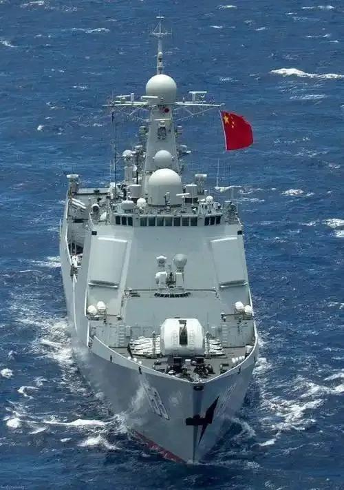 七十六载深蓝守护者：以忠诚为剑，以奉献为帆，致敬人民海军
       今天是2