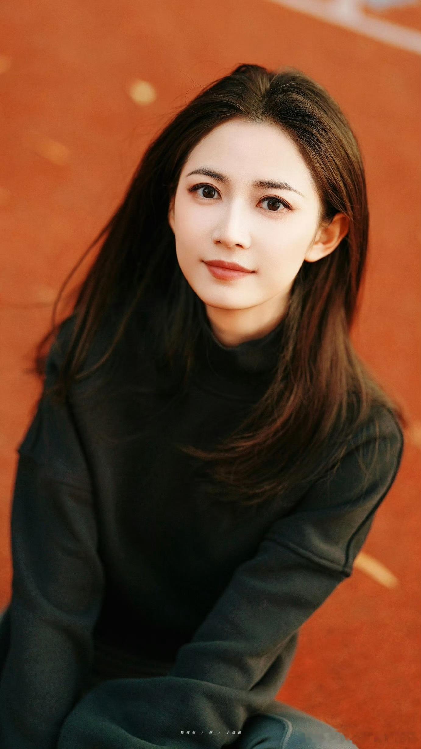 陈钰琪 cyq陈钰琪金吾不禁cyq 陈钰琪李令歌 我想陪你看遍世间美景，然后告诉