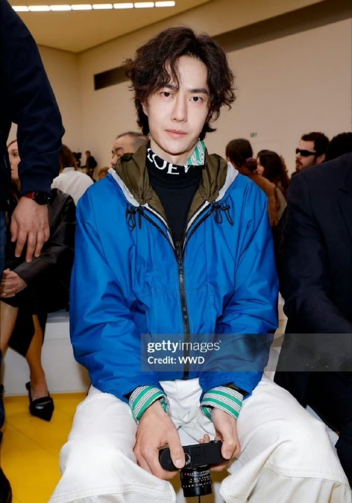 王一博G社生图。 