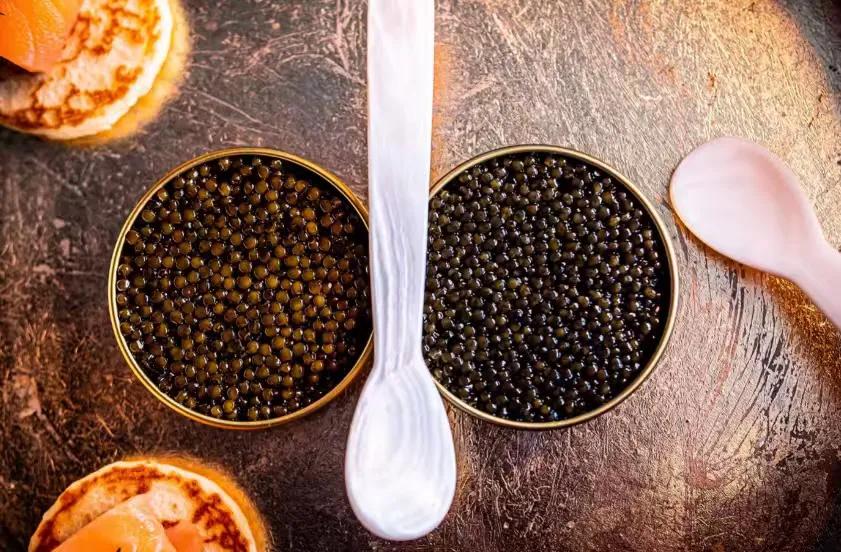 世界十大最贵美食

在美食的世界里，有些珍馐因稀缺的产地、严苛的采集条件、漫长的