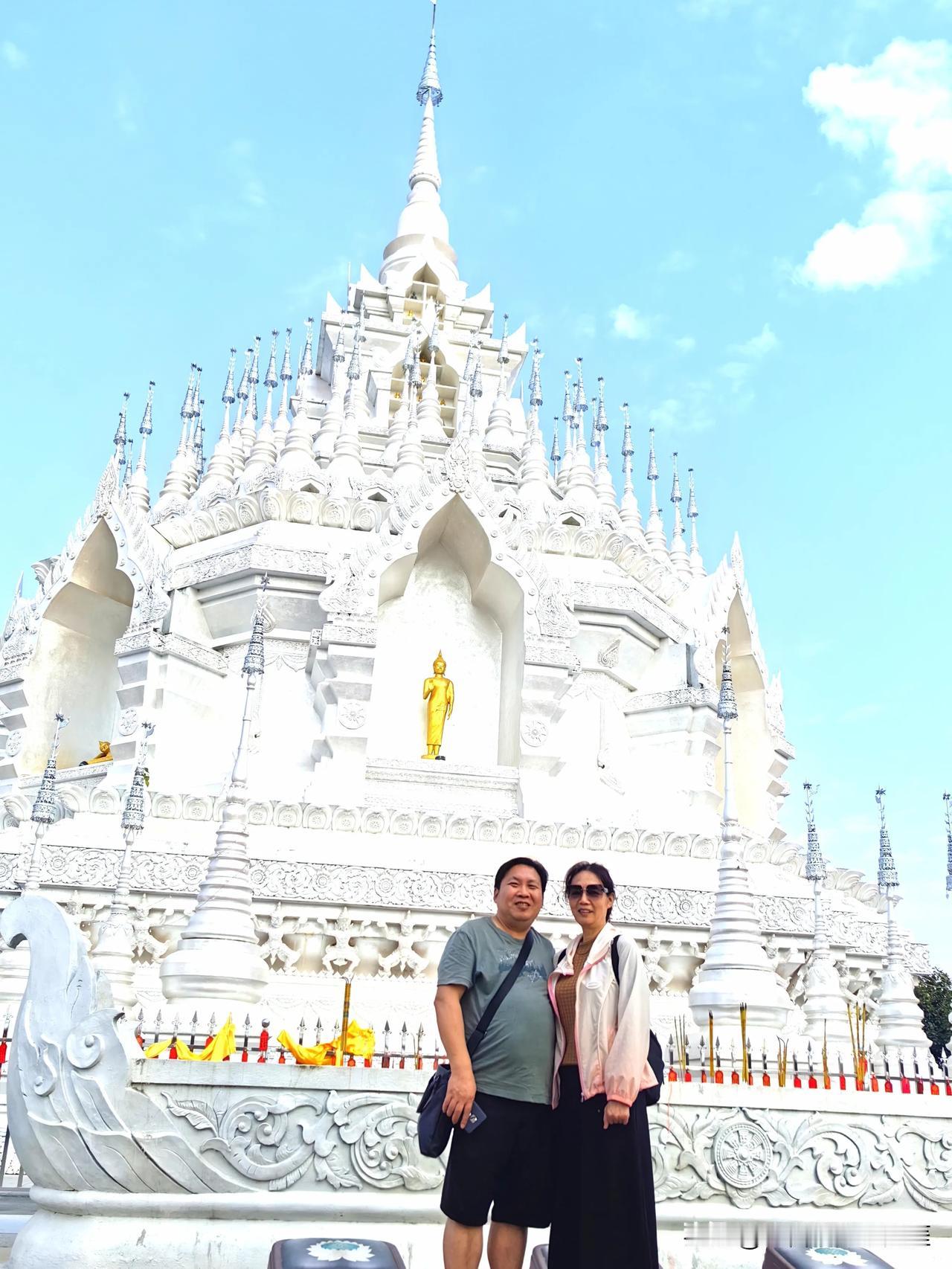 #秋日旅行#美丽的西双版纳，蓝天如洗，白云悠悠，阳光灿烂，舒爽怡人