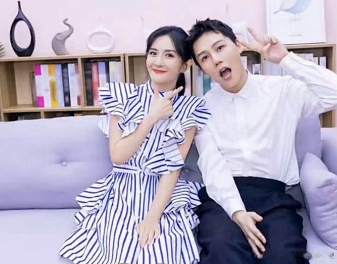 刘维谢娜师徒情好好磕羡慕他们师徒情，喜欢看他们互动的样子，互相守护，互相尊敬，真