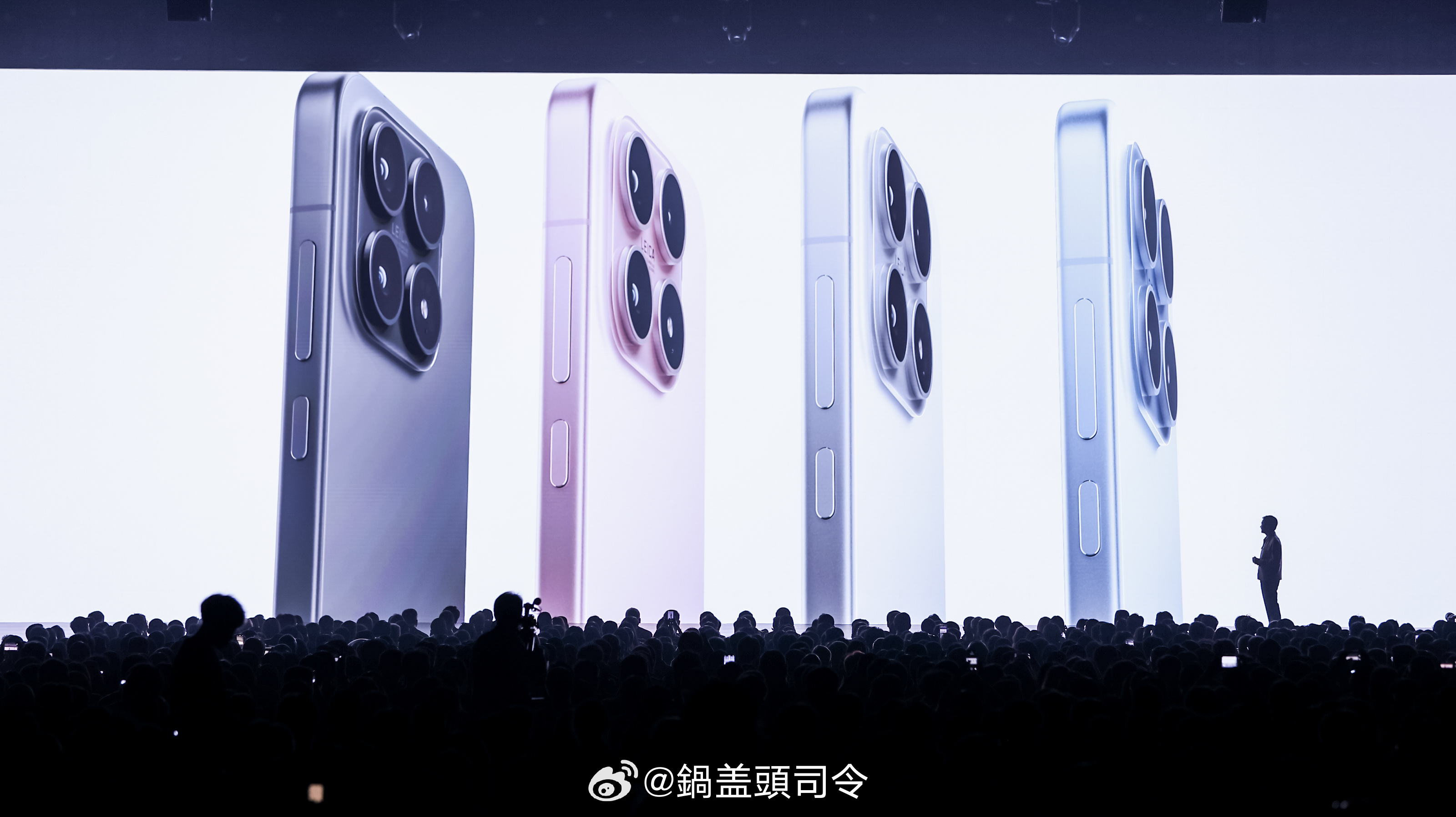 雷军说#小米17#所有的细节、精致度完全不亚于iPhone？大家觉得呢？ ​​​