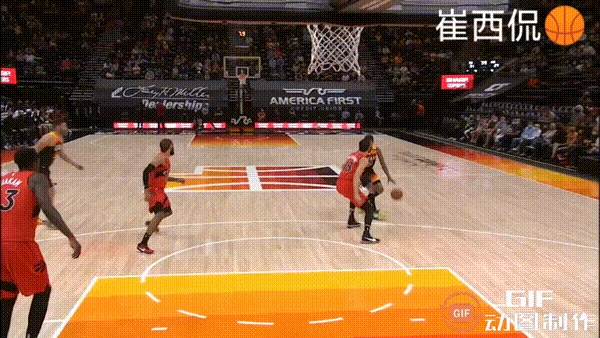 一对一单防？克拉克森打爆渡边雄太！
渡边雄太单防克拉克森，后者一连串流畅的假动作