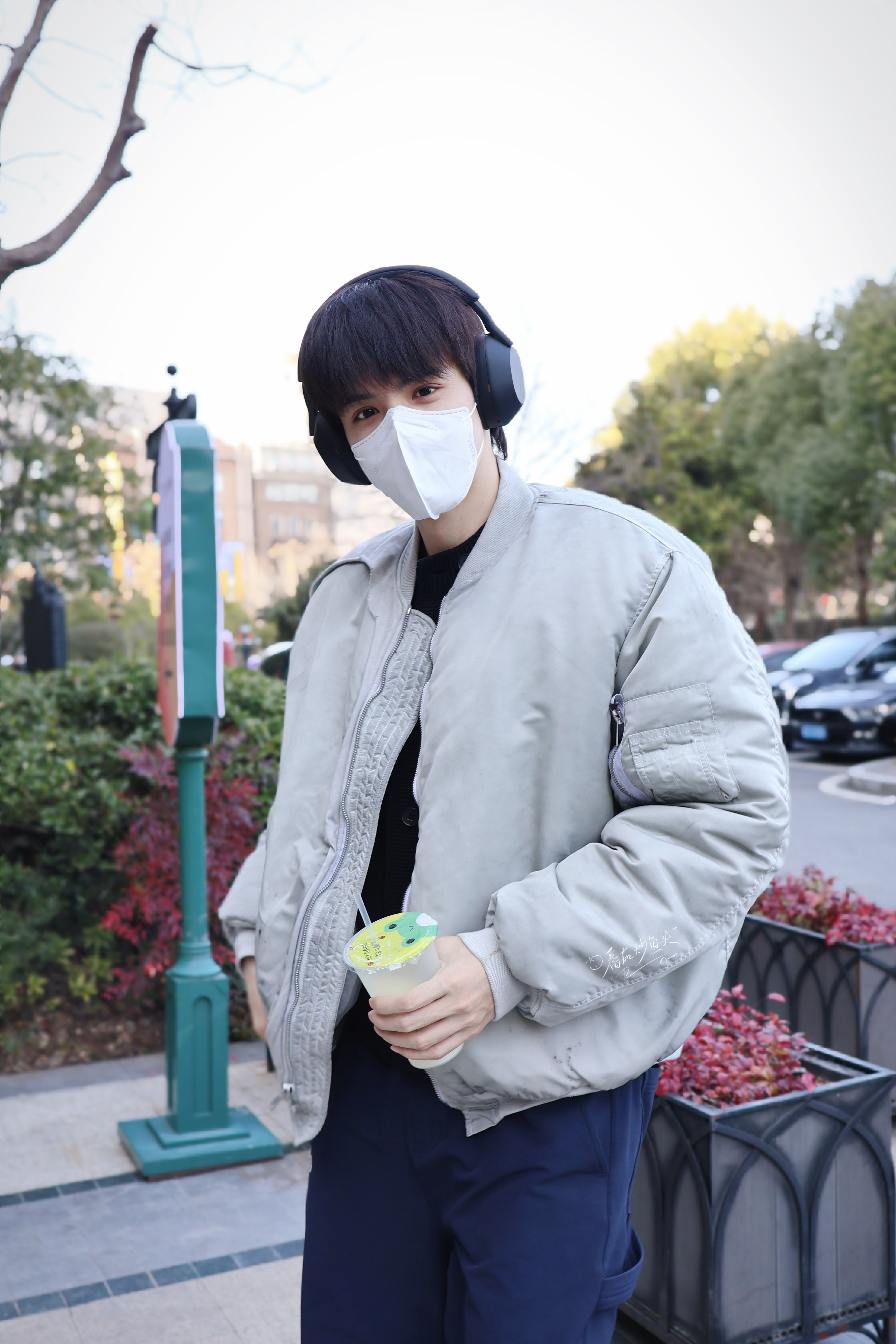 林柏叡  林柏叡 「20260212」上班🧩🎧掉落一张素颜 顺毛小狗🐕狗塑