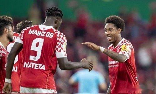 今日看法 016 德甲 美因茨 VS 门兴格拉德巴赫        美因茨这赛季