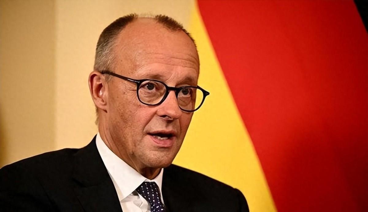 他公开点名谴责以色列在黎巴嫩的军事行动，语气之重，甚至带上了一丝“警告”的意味。