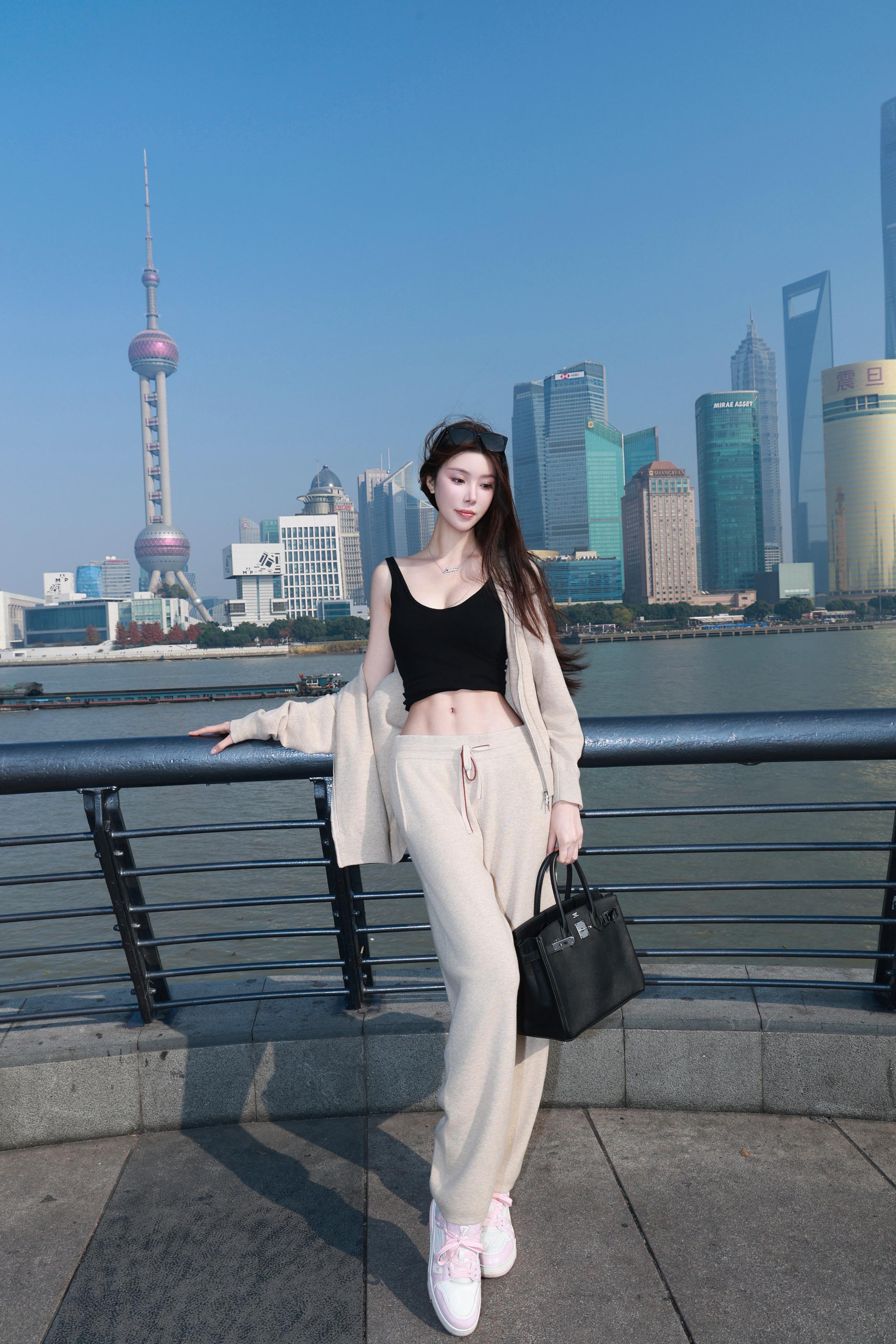 只有上海才会前天拍摄16小时 第二天依然能全妆出门