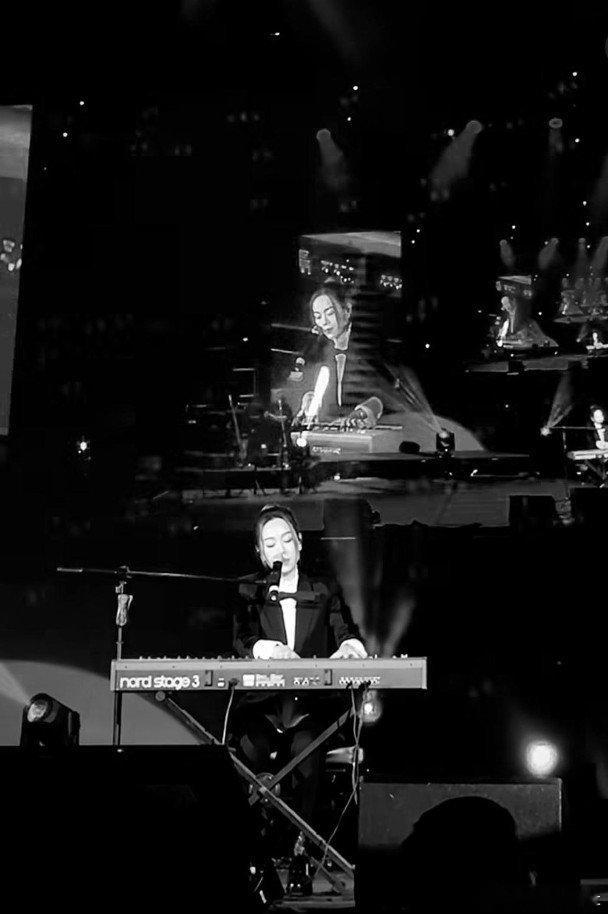 藝人黃心穎近年走出陰霾重新出發做歌手，近日她為慈善活動作新挑戰，在兩個月內由零開