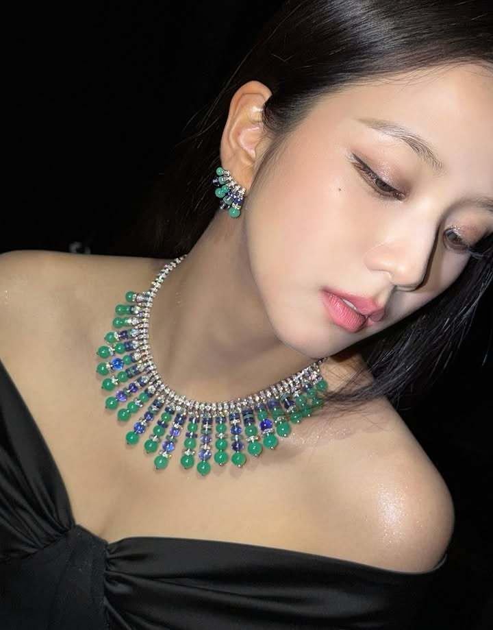 我母 ​​​