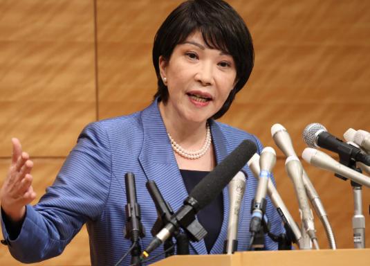 日本又要坐不住了。

名古屋亚运会就要开幕了，按说这个时间点，主办方应该在忙着各