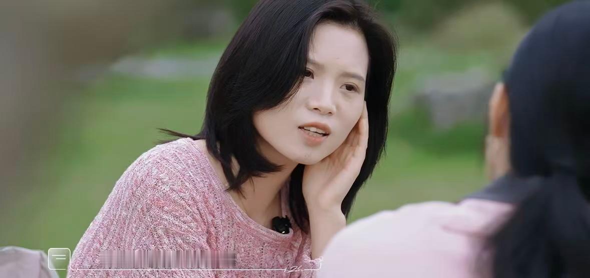 三个女童的隐秘成长 没照片的童年，像一本缺了页码的书，想回头看看时总找不到章节。