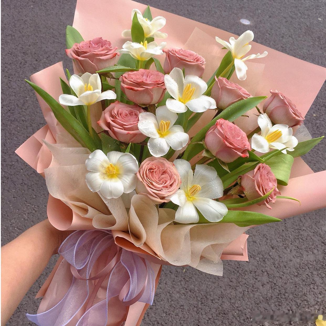 日行一善[超话] ～🌿🧩ღ🎀！时间不会停留，但努力能让时间步步生花🌸去感