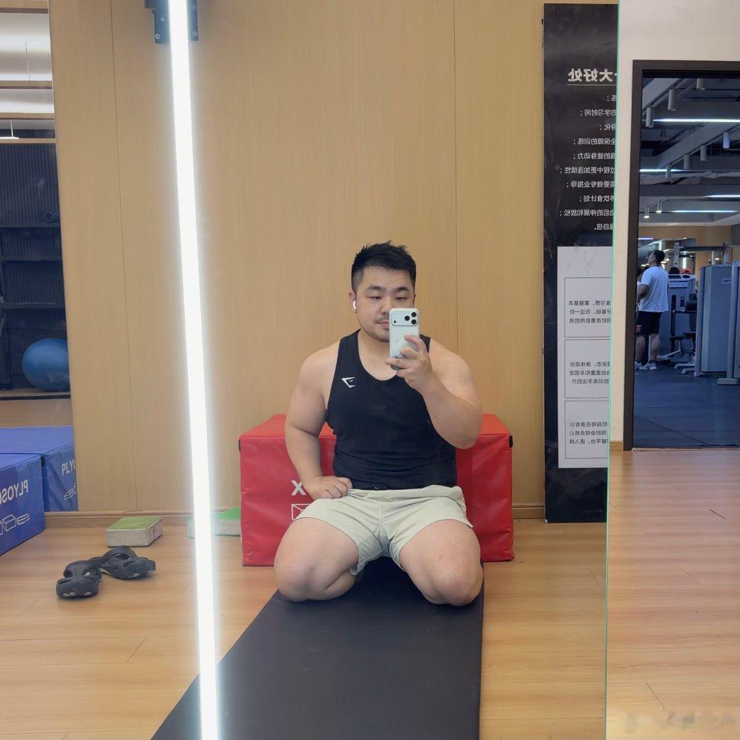 今天真的从早八上到晚八 
