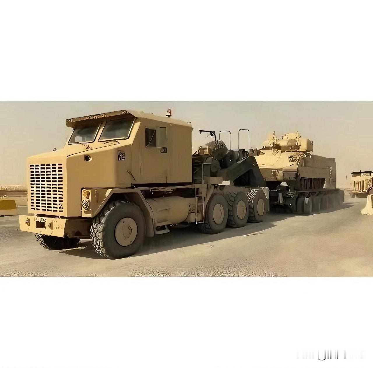 外国兵器——美国M1070重装运输车
该车是由美国奥什科什公司生产，额定载重70