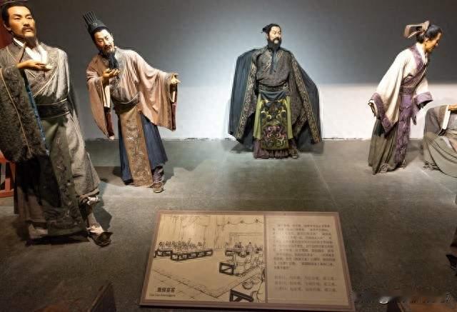 曹操：被《三国演义》黑得最惨的一个人，真实的他到底有多牛？