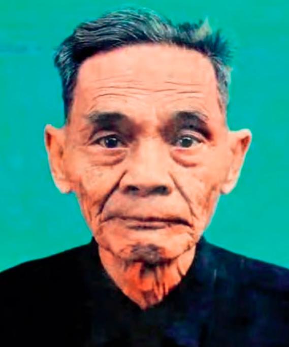 1988年，潜伏于台湾42年的中共地下工作者，以伪造身份返回内地。回到家，他才发