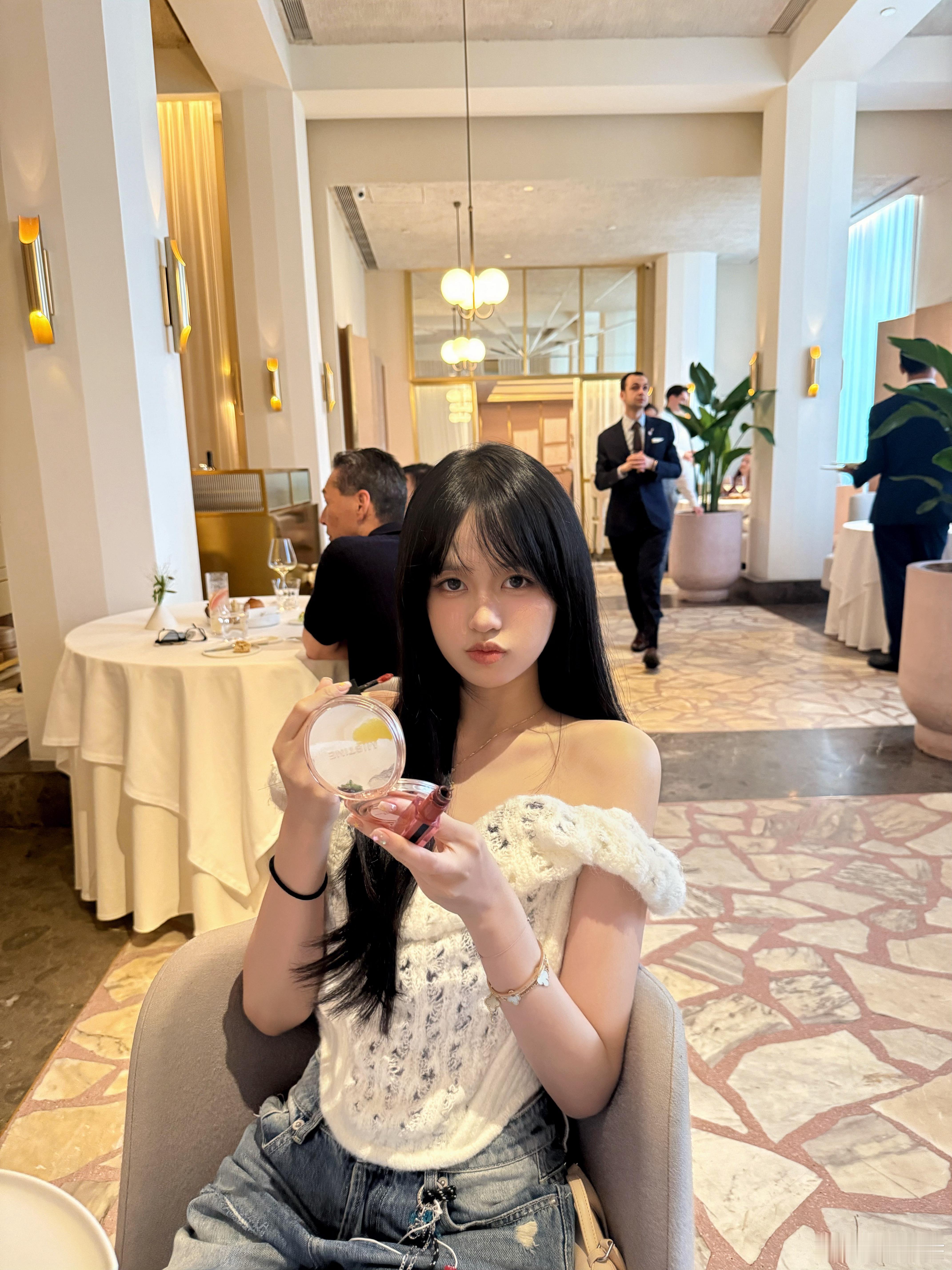 新加坡真的特别无聊odette真的特别难吃 ​​​