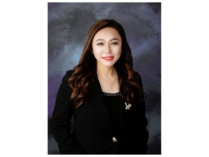炸裂！5月11日加州华人女市长王艾琳突然认罪辞职，充当中方代理人曝光，美媒疯狂炒