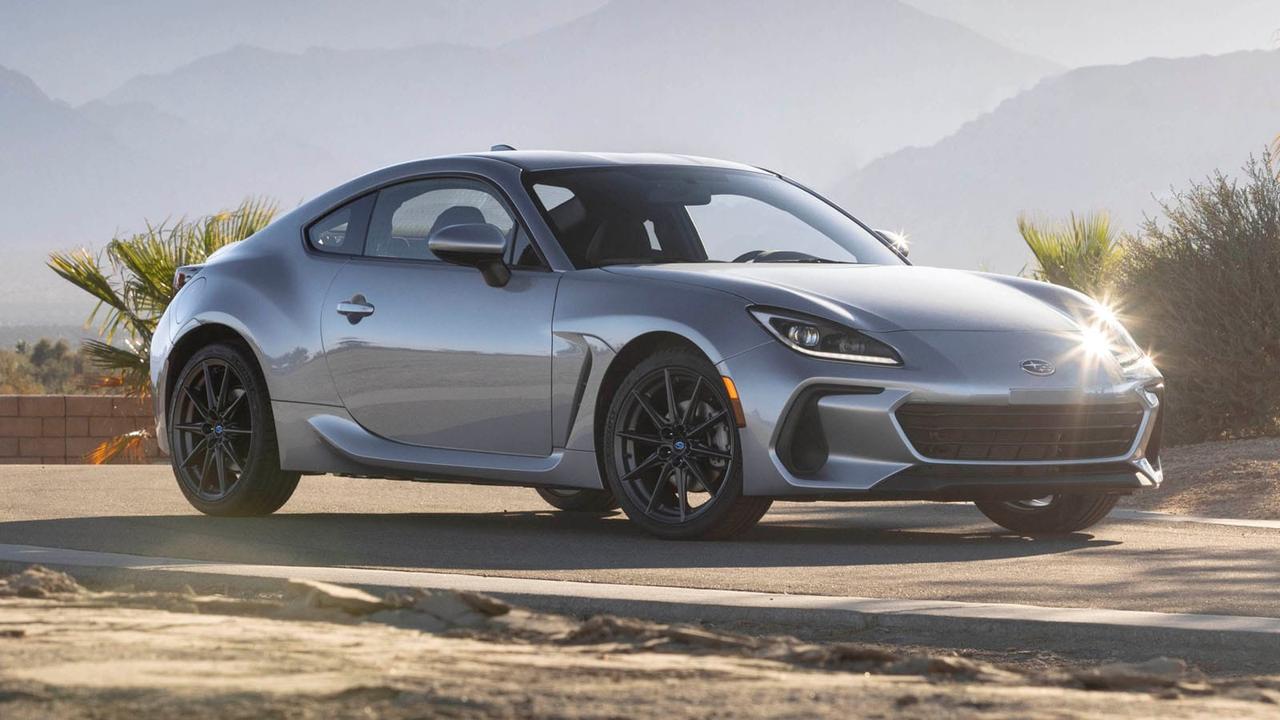 20万预算不到直接入回头率跑车！
今天不聊家用车、不聊新能源，专门掏心窝子，给真