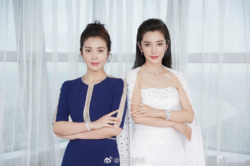 51岁李冰冰遗产留给外甥李冰冰妹妹李雪是她的经纪人，钱是她们一起赚的 ，李冰冰早