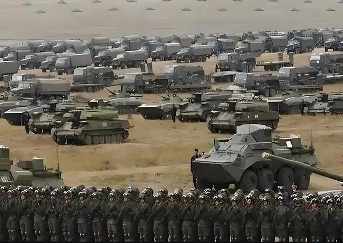 中国军费在2026年增长7%，美媒“彭博社”声称，中国军费开支的每一次增长，都应