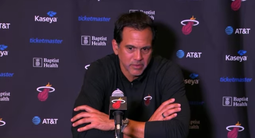 斯波谈连续让冯泰奇奥首发的原因：我们需要在希罗和阿德巴约身边安排一些粘合剂球员，