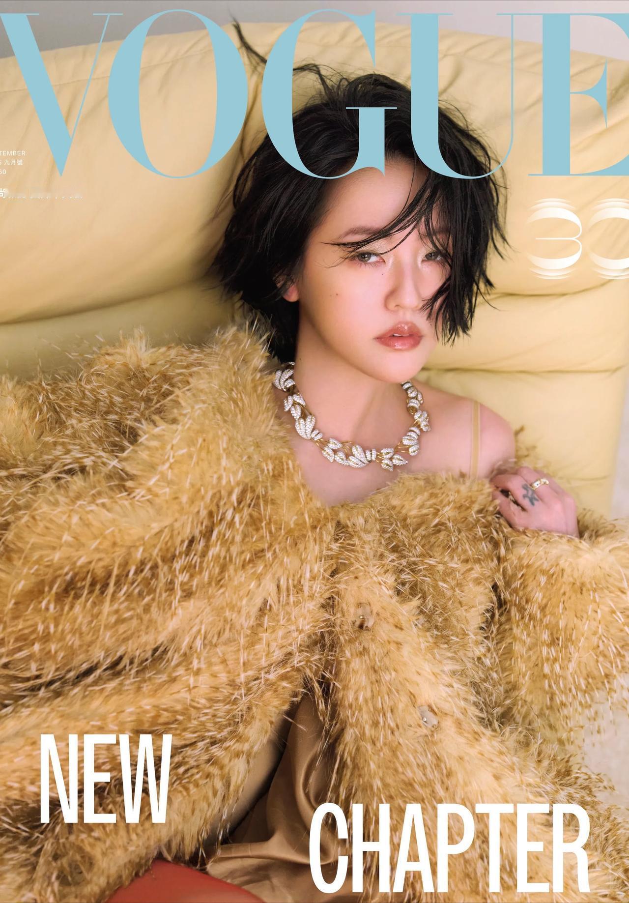 小S登上台版《Vogue》的最新封面！
看到她的这组大片，突然发现，原来小S和姐